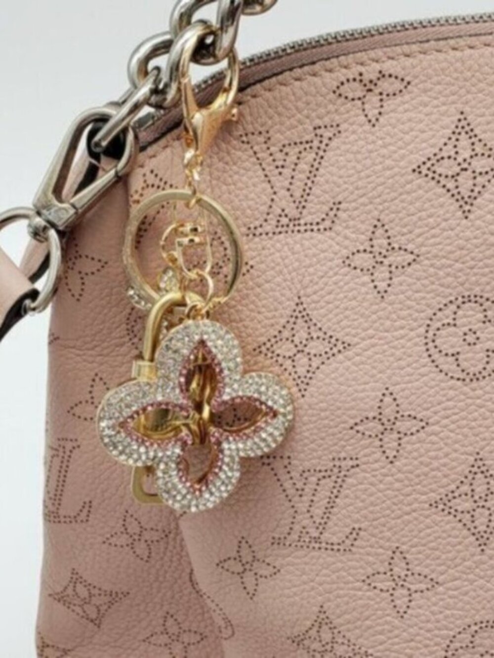Louis Vuitton Gold Padlock Key 🔒 Authentic LV Charm + Unbranded Clover Keychain - Picture 2 of 7